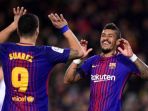 luis-suarez-dan-paulinho-merayakan-gol-barcelona-ke-gawang-deportivo-alaves_20171218_060712.jpg