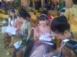 Rayakan Kelulusan dengan Pakaian Kebaya