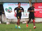 m-roby-agus-cima-barito-putera-lari-jogging.jpg