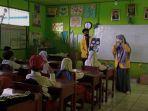 mahasiswa-ulm-banjarbaru-saat-kkn-di-desa-semangat-dalam-kecamatan-alalak-batola.jpg