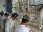 makam-kh-khusairin-imansyah-salah-satu-makam-menjadi-wisata-religi-di-kotabaru.jpg