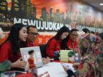 manajemen-telkomsel-area-pamasuka-menyapa-dan-melayani-pelanggan.jpg