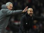 manchester-united-jose-mourinho-kiri-manchester-city-josep-guardiola_20171213_081216.jpg