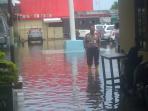 mapolresta-banjarmasin-tergenang_20160330_142141.jpg