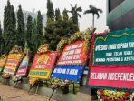 markas-kodam-jaya-di-cililitan-jakarta-timur-dipenuhi-karangan-bunga.jpg