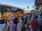 melepas-keberangkatan-jemaah-calon-haji-Tapin.jpg