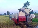 mesin-panen.jpg