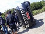 mobil-dinas-pendidikan-terbalik-di-desa-sebanti_20180603_171425.jpg