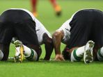 mohamed-salah-kiri-dan-sado-mane_20170802_070126.jpg