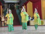munawarah-saat-membawakan-tarian-baksa-kembang.jpg