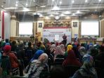 ojk-regional-9-kalimantan-bersama-hipmikind_20161119_211843.jpg