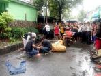 olah-tkp-pembunuhan_20160422_135546.jpg