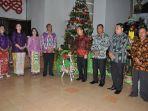 pada-saat-penekanan-tombol-pohon-natal-oleh-bupati-kapuas-ben-brahim-s-bahat.jpg
