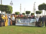para-jamaah-rombongan-umrah-hanny-aulia-wisata-asal-banjarmasin_20180811_161941.jpg