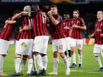 para-pemain-ac-milan-merayakan-gol-yang-dicetak-suso_20181109_104754.jpg