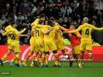 para-pemain-barcelona-merayakan-setelah-mencetak-gol-selama-vs-real-madrid.jpg