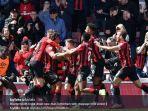 para-pemain-bournemouth-merayakan-gol-nathan-ake.jpg