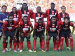para-pemain-persipura-jayapura_20161218_172328.jpg
