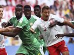 para-pemain-polandia-dan-senegal_20180620_003542.jpg