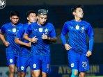 para-pemain-psis-semarang-melakukan-pemanasan.jpg