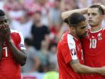 para-pemain-swiss-terlihat-kecewa_20160626_060936.jpg