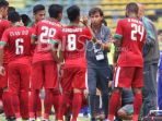 para-pemain-timnas-u-22-indonesia-menjalani-water-break_20170826_082319.jpg