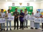 para-pemenang-lomba-lukis-kreatif-berfoto-bersama-dandim-1008-tanjung-letkol-arm-edy-susanto_20180901_195838.jpg