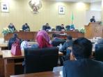 paripurna-tetapkan-perda-perangkat-daerah-banjarbaru_20160831_135503.jpg