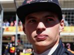 pebalap-red-bull-racing-max-verstappen_20180127_085632.jpg