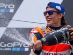 pebalap-repsol-honda-team-asal-spanyol-marc-marquez_20170629_155141.jpg