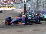 pebalap-tim-virgin-racing-yang-dibayangi-robin-frijns.jpg