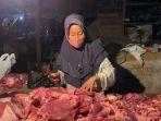 pedagang-daging-sapi-di-pasar-subuh-bauntung-banjarbaru.jpg