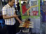 pedagang-sate-kapuas_20150713_190738.jpg