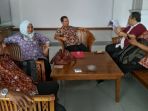 pejabat-nonjob-ngator-di-dprd-nunukan_20170112_175948.jpg