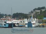 pelabuhan-penyeberangan-kariangau-balikpapan_20161018_104517.jpg