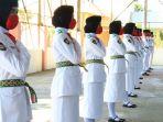 pelajar-sma-anggota-paskibra-upacara-hut-ke-75-ri-kabupaten-hsu-kalsel.jpg