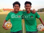 pemain-kembar-timnas-u-16-indonesia-bagus-kahfi-dan-bagas-kaffa_20180922_063531.jpg