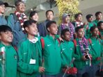 pemain-pelatih-dan-ofisial-timnas-u-16-indonesia-disambut-menpora-imam-nahrawi_20180315_231649.jpg