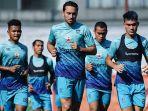pemain-persib-bandung-latihan.jpg