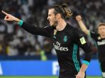 pemain-real-madrid-gareth-bale-kiri-merayakan-gol-yang-dia-cetak-ke-gawang-al-jazira_20171216_063146.jpg
