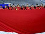 pemain-timnas-u-16-indonesia-menyanyikan-lagu-indonesia-raya-sebelum-pertandingan.jpg