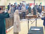 pembacaan-sumpah-dan-janji-jabatan-PAW-Anggota-DPRD-kalsel-Erma-Syahriani-10112023.jpg