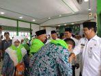 pemberangkatan-jemaah-haji-keloter-pertama-asal-kalsel-di-embarkasi-banjarmasin.jpg