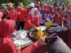 pemotongan-tumpeng-memperingati-hut-ke-39-yayasan-jantung-indonesia.jpg