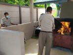 pemusnahan-bibit-tanaman-ilegal-dengan-cara-di-bakar.jpg