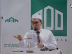 pendakwah-ustadz-adi-hidayat-menjelaskan-amal-kebaikan-yang-dicontohkan1222.jpg