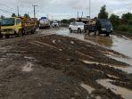 pengerjaan-jalan-jurusan-pelaihari-tak-kunjung-selesai.jpg