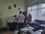 penggeledahan-di-kantor-dinas-pendidikan-hsu.jpg