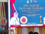 penghargaan-kepara-para-innovator-dan-skpd-terinovatif-kabupaten-tabalong-sabtu-01012022.jpg