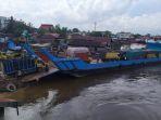 penyeberangan-yang-beroperasi-di-sungai-alalak.jpg